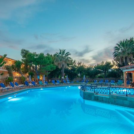 Splash Pool Bar Лаганас Екстериор снимка
